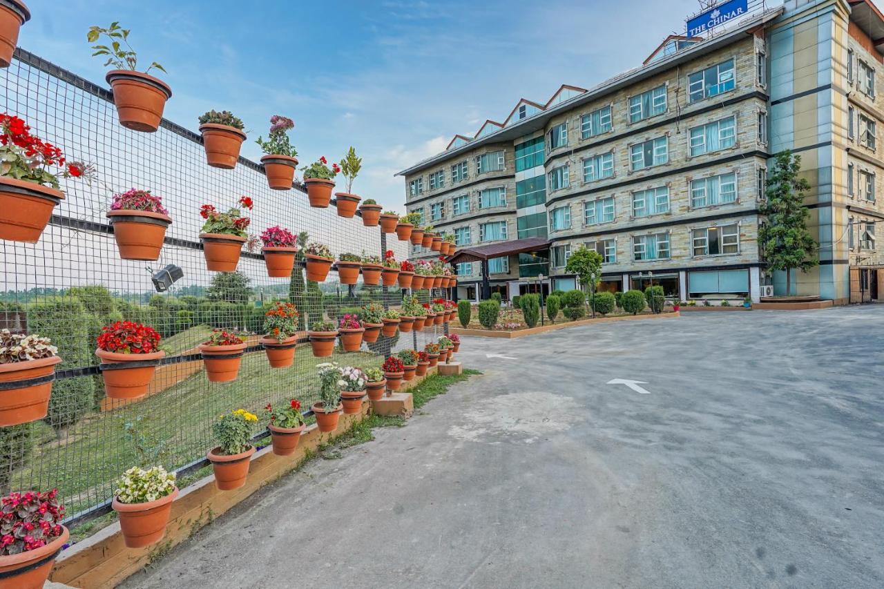 The Chinar Srinagar Hotel Exterior foto