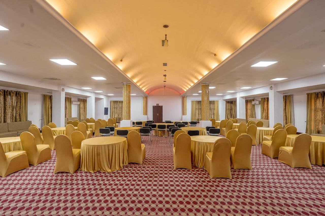 The Chinar Srinagar Hotel Exterior foto