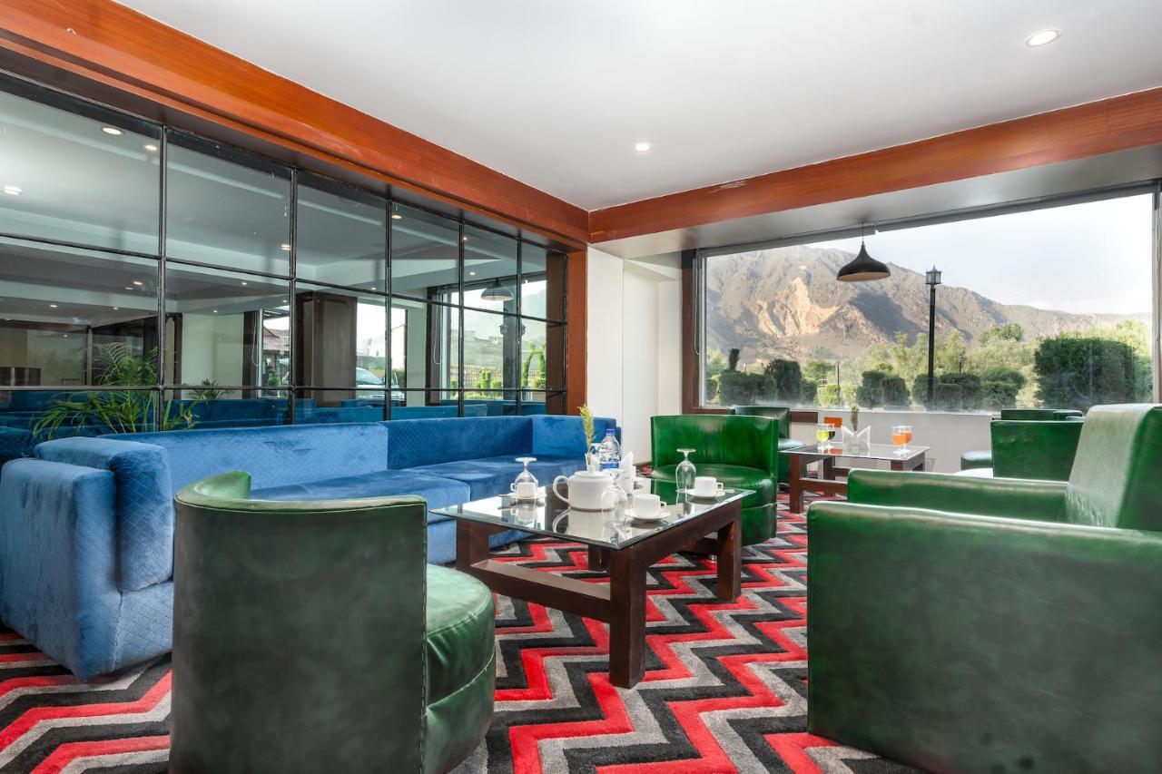 The Chinar Srinagar Hotel Exterior foto